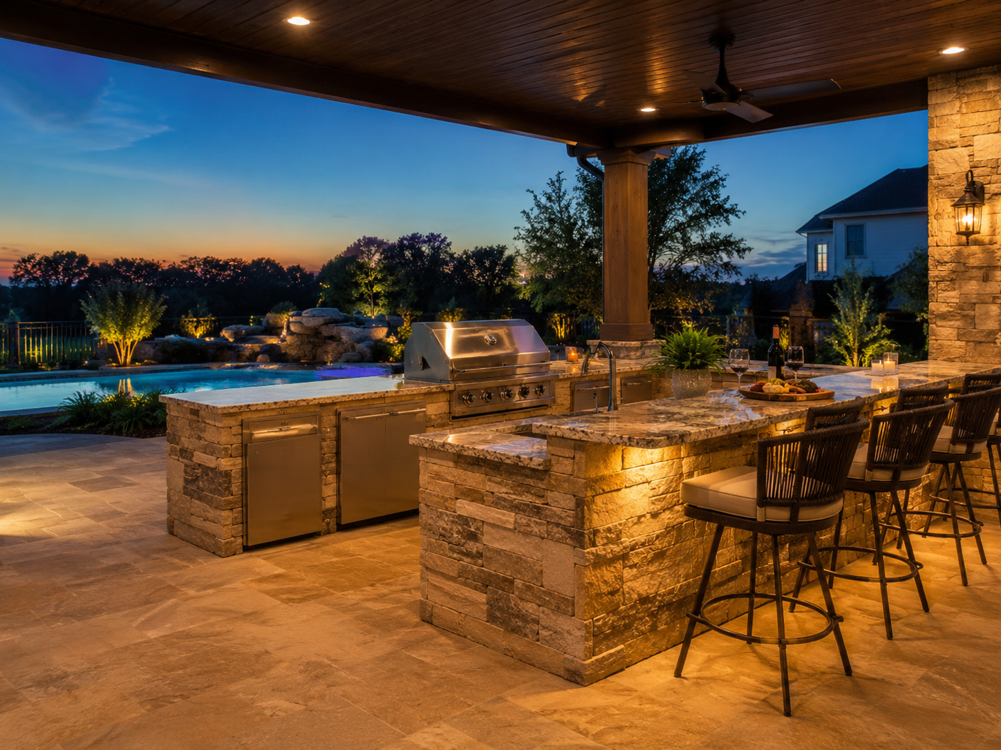 Luxury outdoor kitchen design